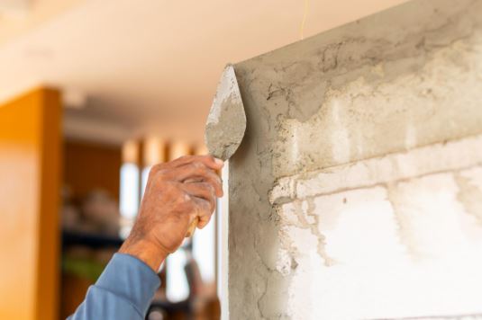 Smooth interior plastering and finishing