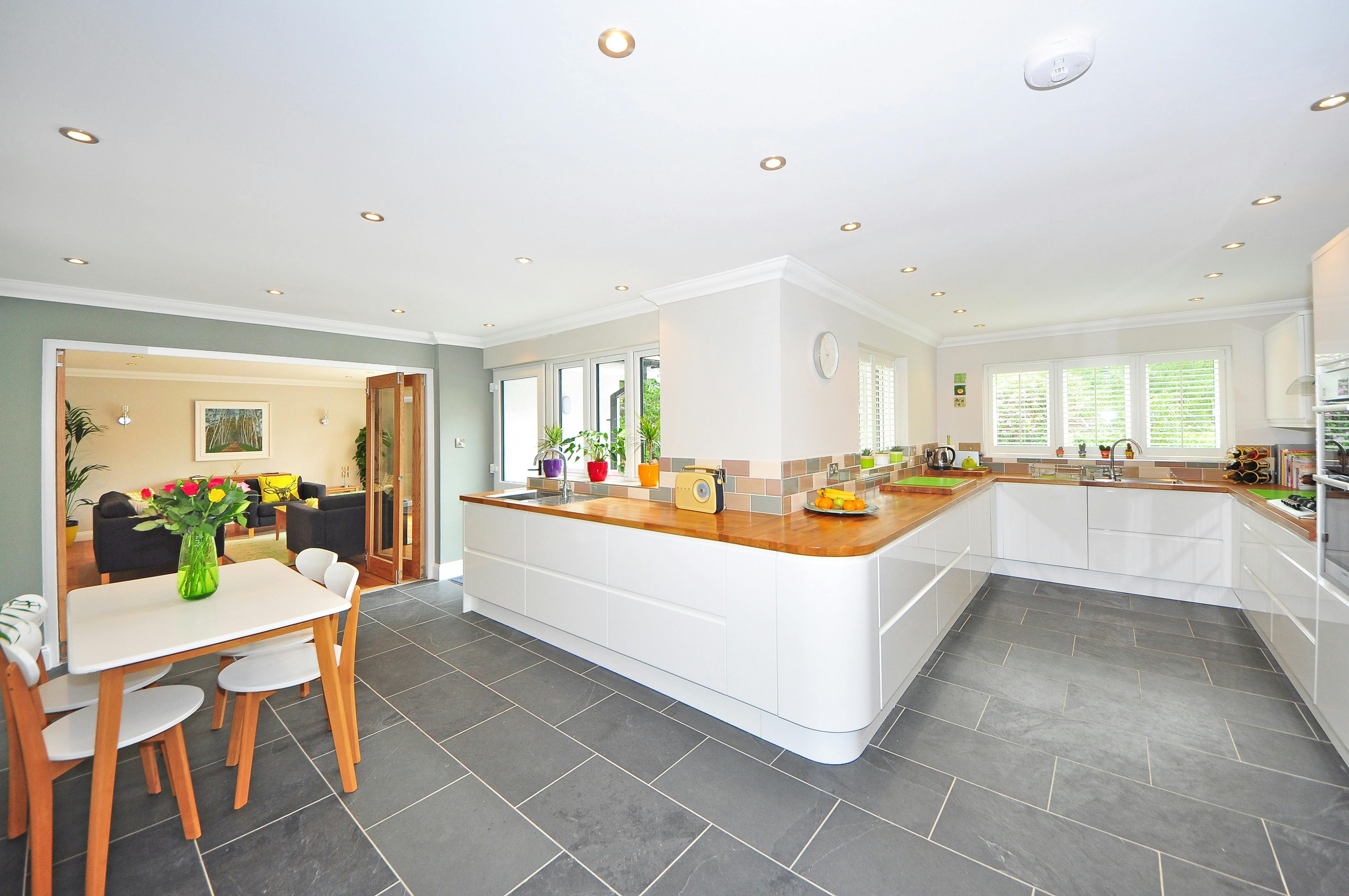 Professional flooring and finishing work